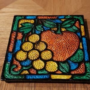 Trivet/Wall Hanger with Grapes/Strawberry.